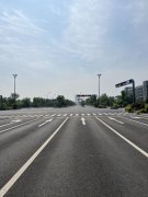 现正在任何行业的